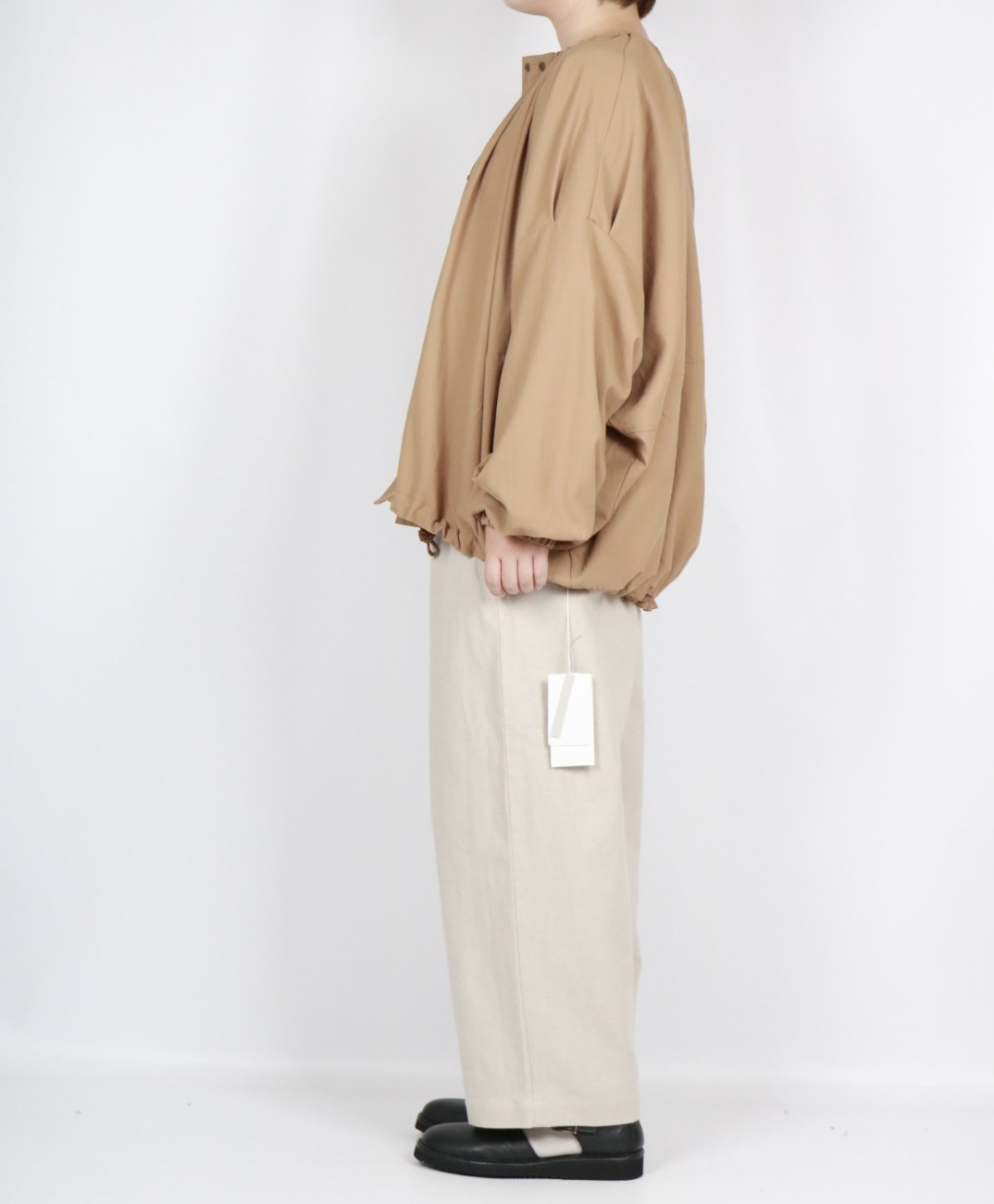 画像12: LUEUF　ギャザーネック ワイドブルゾン　2色 (12)