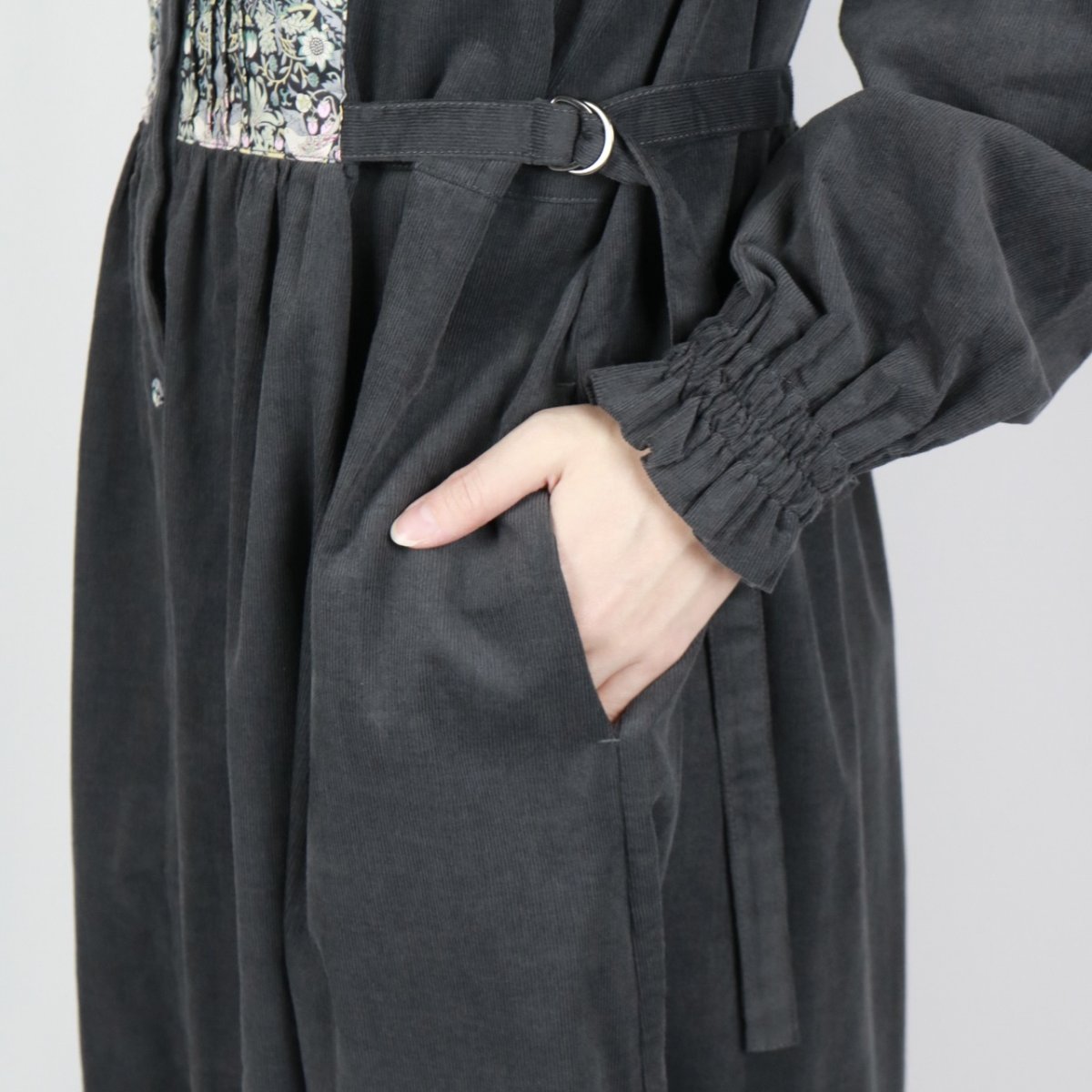 画像19: sosotto　細コール×LIBERTY ビブヨーク ワンピース　2色 (19)