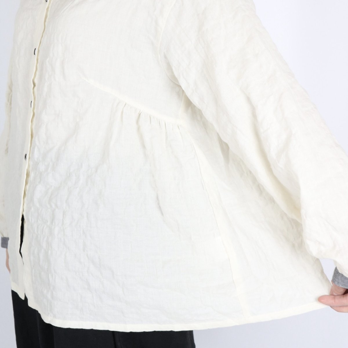 画像10: nachukara ヘリンボーンシャーリング クレリックシャツ 3色 (10)