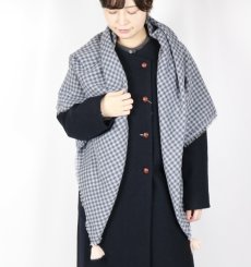 画像1: ROBE de PEAU  WOOL GAUZE TASSEL STOLE (1)