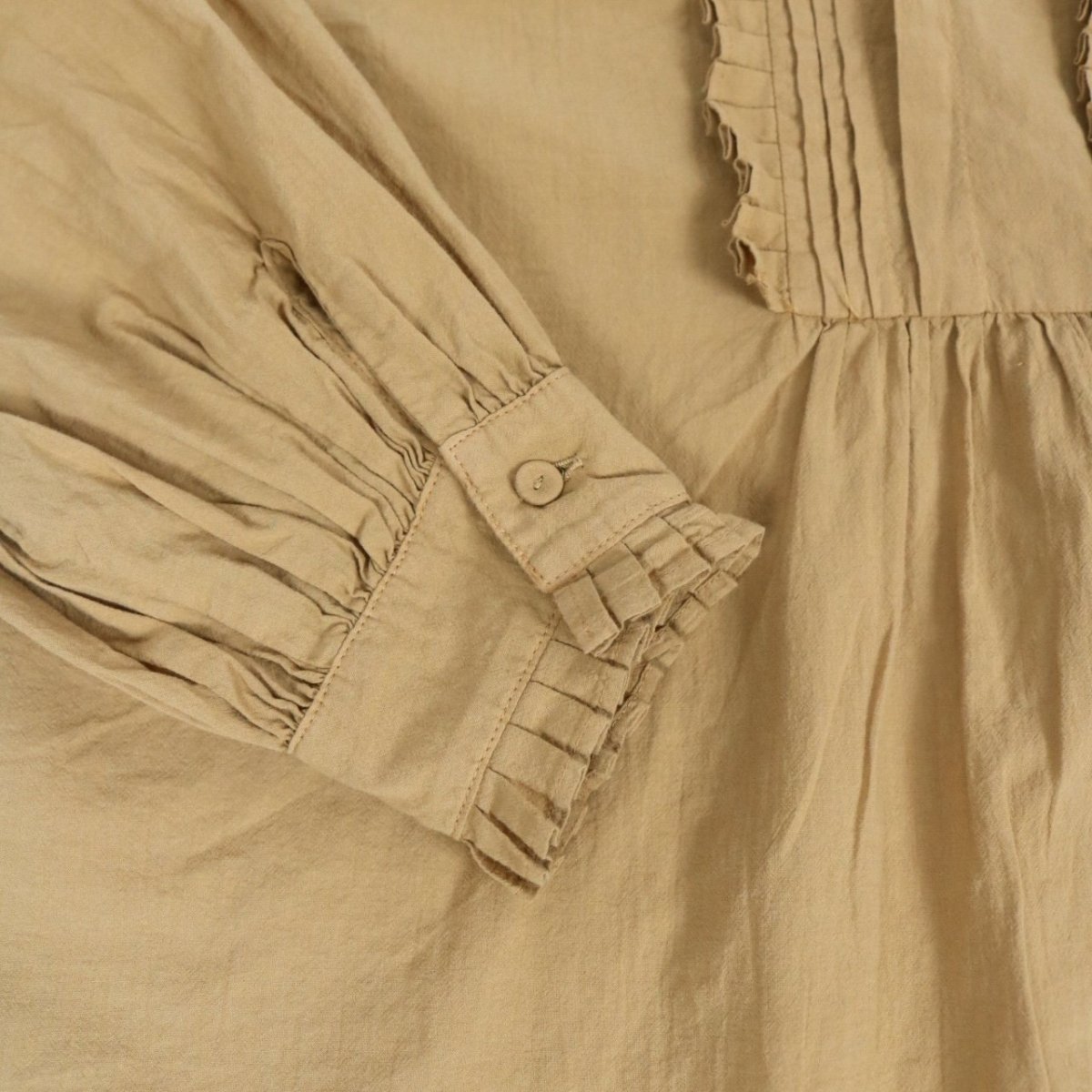 画像37: tumugu: ふわふわコットンタックフリルブラウス 2色 (37)