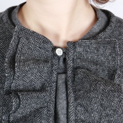 画像2: LABOLATORY  TWEED QUIET FRILL BLOUSE  2色