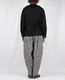 画像15: tukuroi 　製品染め 綿麻平織 フリル スタンドカラー シャツ　3色 (15)