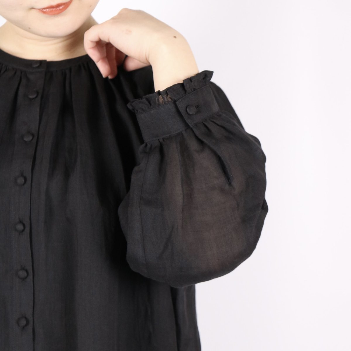 画像38: LUEUF　袖フリル ギャザーシャツ　3色 (38)