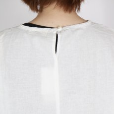 画像13: tukuroi 綿麻平織 モチーフ刺繍フレア袖プルオーバー  (13)