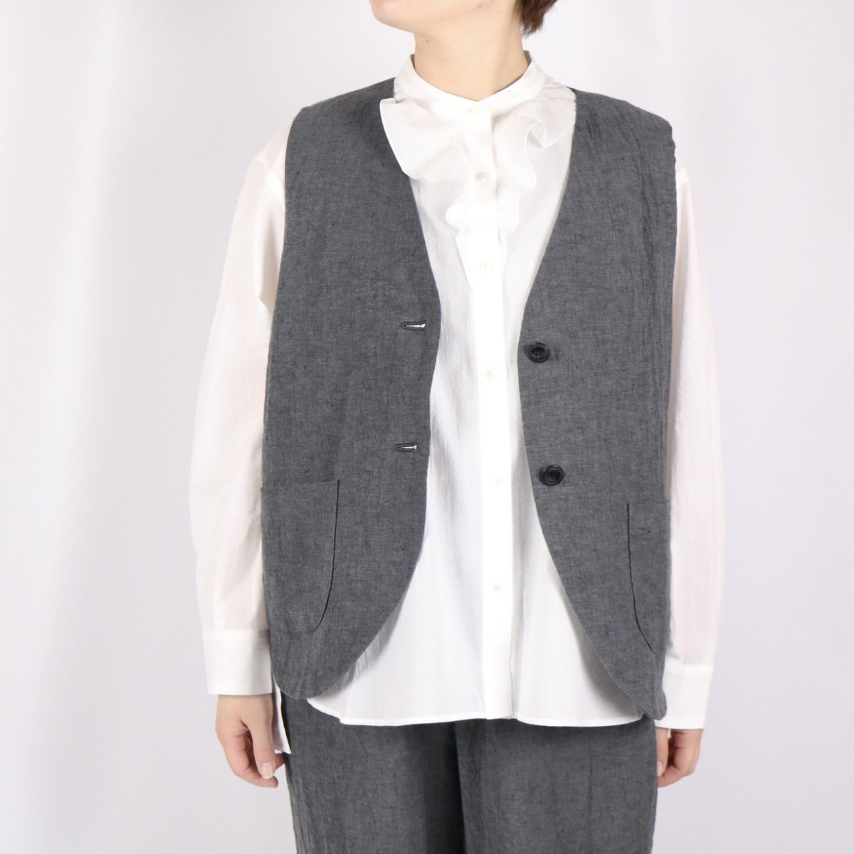 画像24: LUEUF　ヨークフリルシャツ　2色 (24)