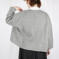 画像3: LABOLATORY  TWEED QUIET FRILL BLOUSE  2色 (3)
