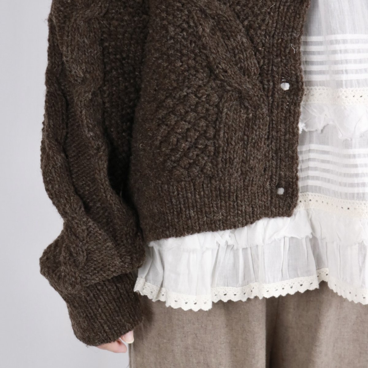 画像33: tumugu:　ロービングウール ケーブルニット カーディガン　3色 (33)