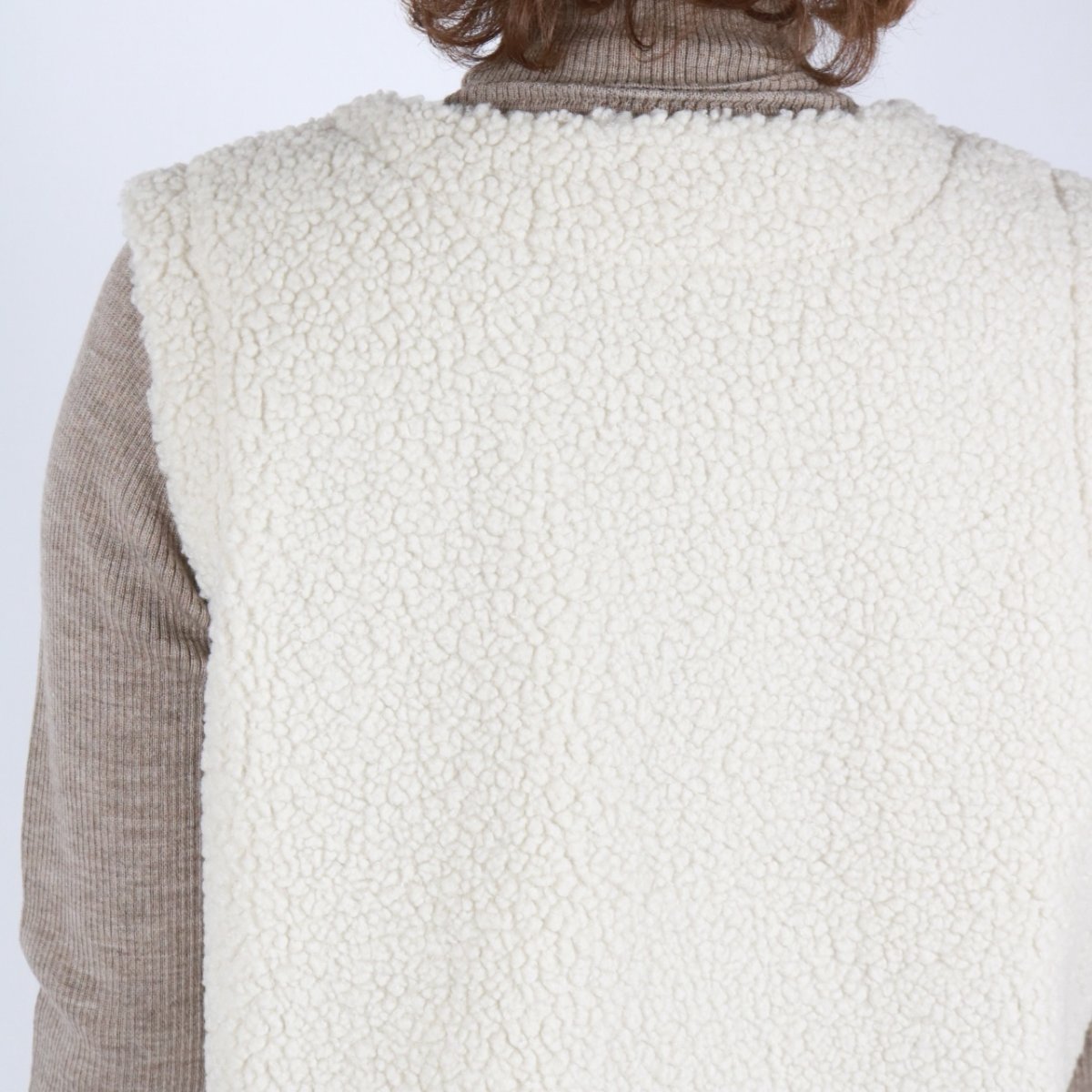 画像9: NARU   もこもこプードルパイル ショートベスト  3色 (9)