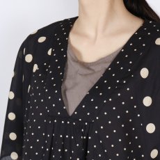画像9: SOIL  VOILE DOT PRINT(PATCHWORK) V-NECK FRARED SLEEVE PULLOVER  2色 (9)