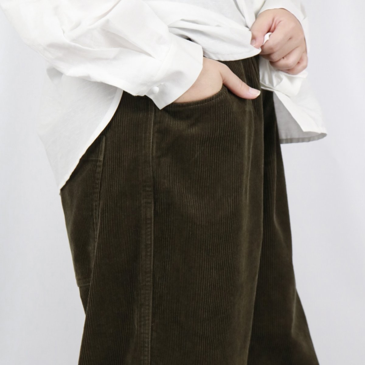 画像27: NARU  8Wコーデュロイ ノッポパンツ  6色 (27)