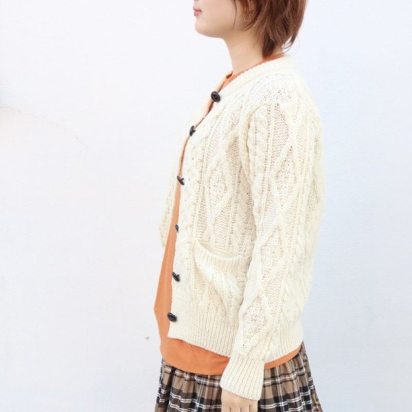 aran woollen mills ポケット付きアラン編みカーディガン 2色