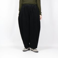 画像18: NARU   8Wコーデュロイエッグパンツ  2色 (18)