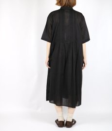 画像37: SOIL COTTON VOILE BANDED COLLAR S/SL PINTUCK DRESS 2色 2サイズ (37)