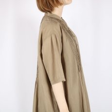 画像7: SOIL COTTON VOILE BANDED COLLAR S/SL PINTUCK DRESS 2色 2サイズ (7)