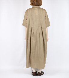 画像4: SOIL COTTON VOILE BANDED COLLAR S/SL PINTUCK DRESS 2色 2サイズ (4)