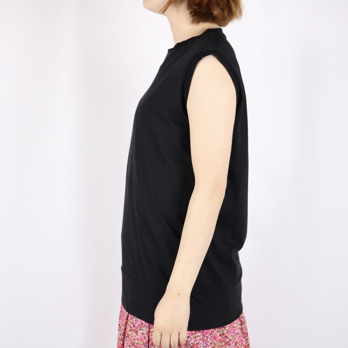 画像2: tumugu フェザリーコットンクルーネックタンクトップ 5色 (2)