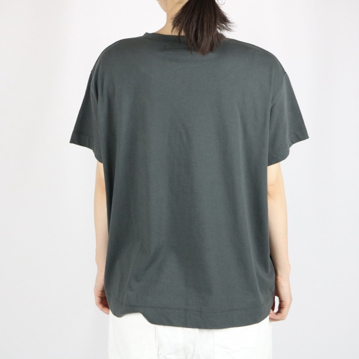 画像18: 30%OFF SALE!   tumugu  ハイゲージ天竺　イラストTシャツ(ゆりなさんフラワー柄)  3色 (18)