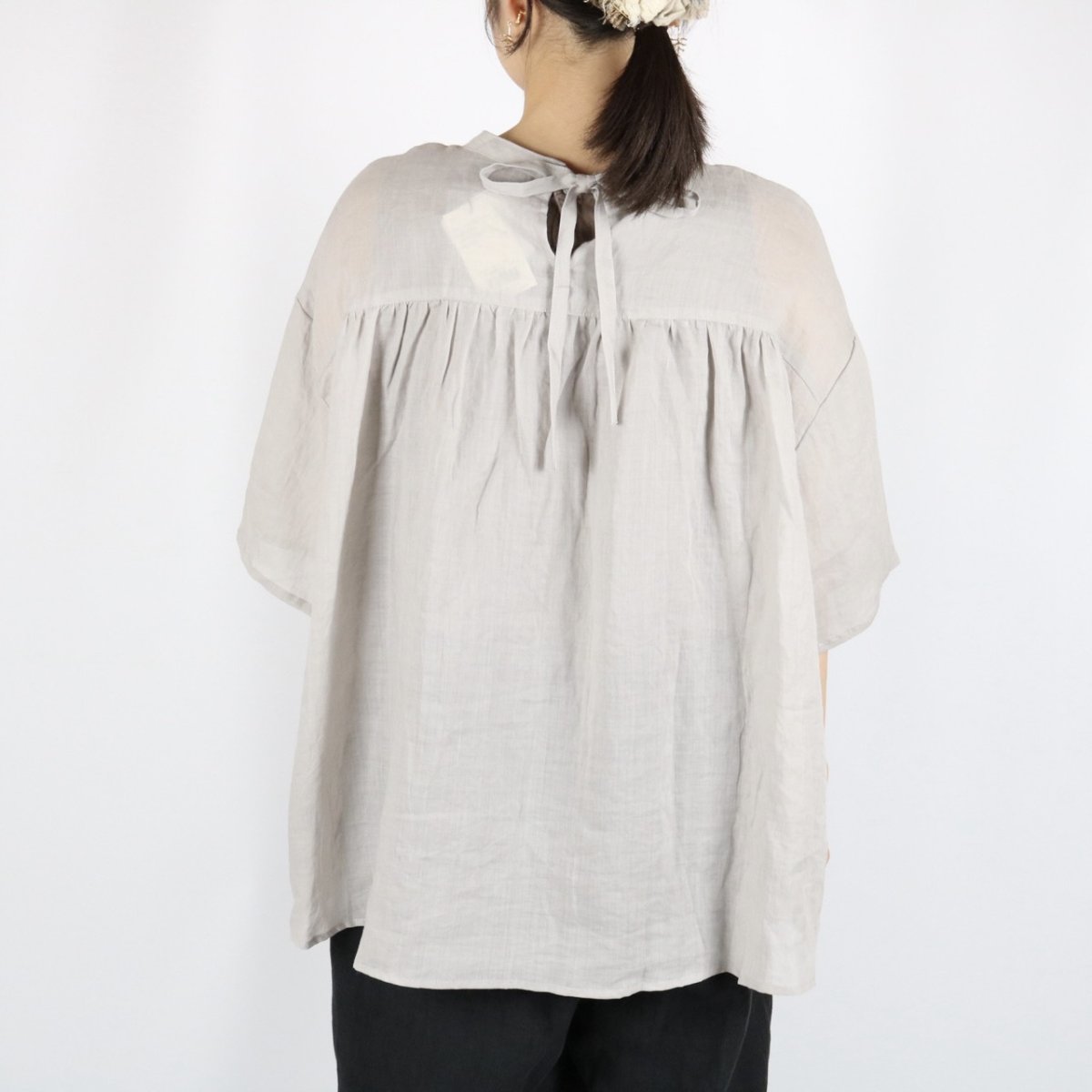 画像4:   30%OFF SALE!  nachukara シアーリネンバックリボンブラウス　2色 (4)