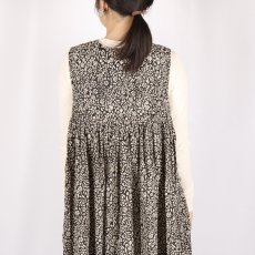 画像9: maison de soil　80'S COTTON FLOWER BLOCK PRINT V-NECK NO/SL DRESS　2色 (9)