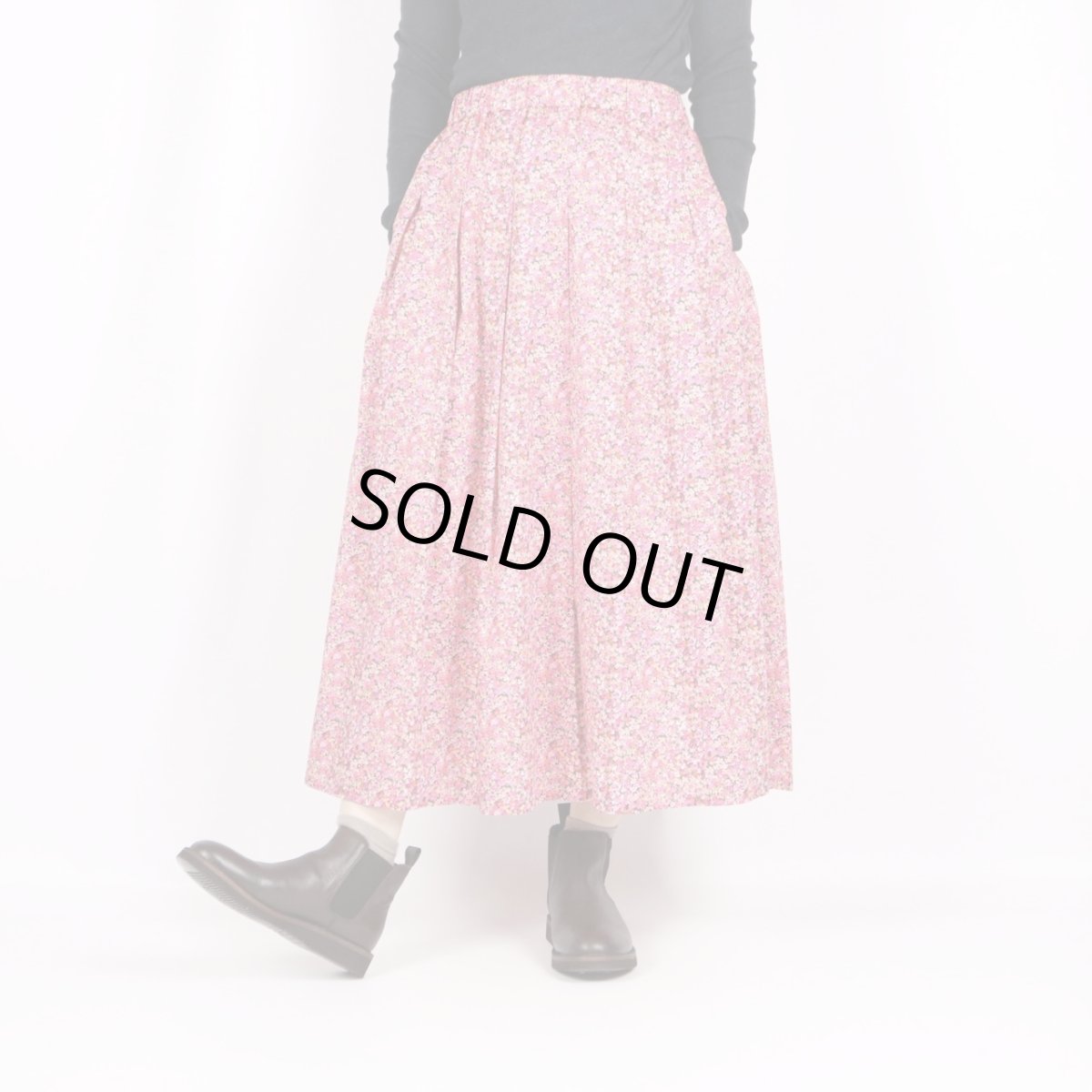 画像4: 30%OFF SALE！　Vent d’ouest　リバティ タナローン タックスカート　アリエッティ・バイオレット  (4)