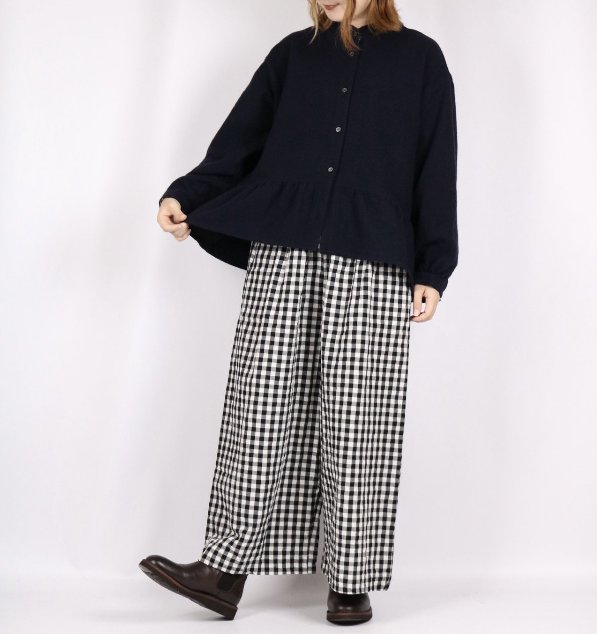 画像13: nachukara ウールカルゼ裾フリルブラウス　3色 (13)