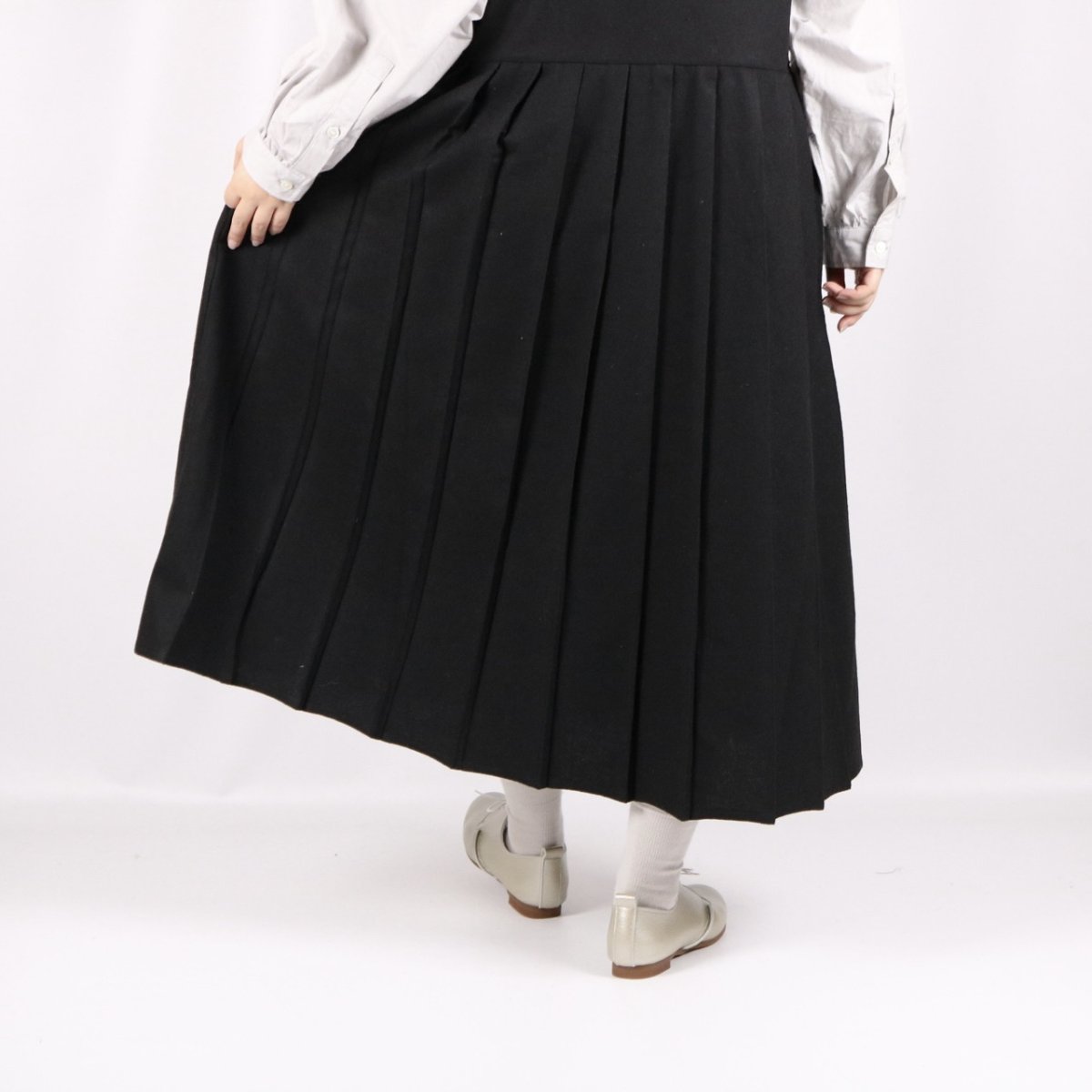 画像8: nachukara ウォッシャブルウール ウエスト切替プリーツジャンパースカート BLACK (8)
