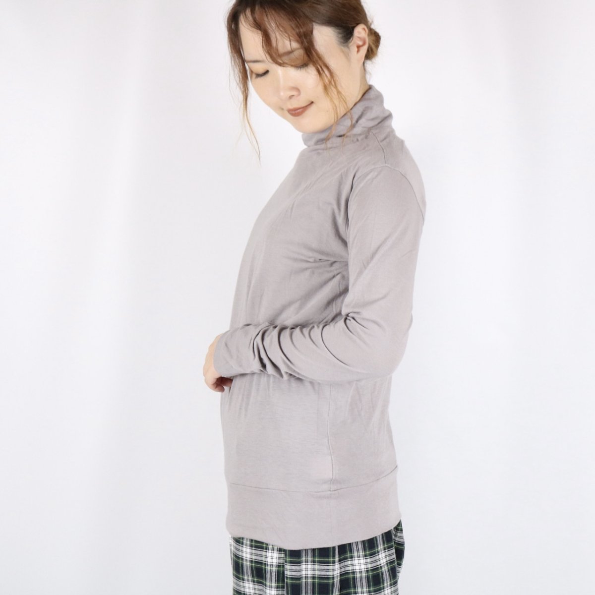 画像4: tumugu  フェザリーコットン天竺タートルネック長袖   7色 (4)