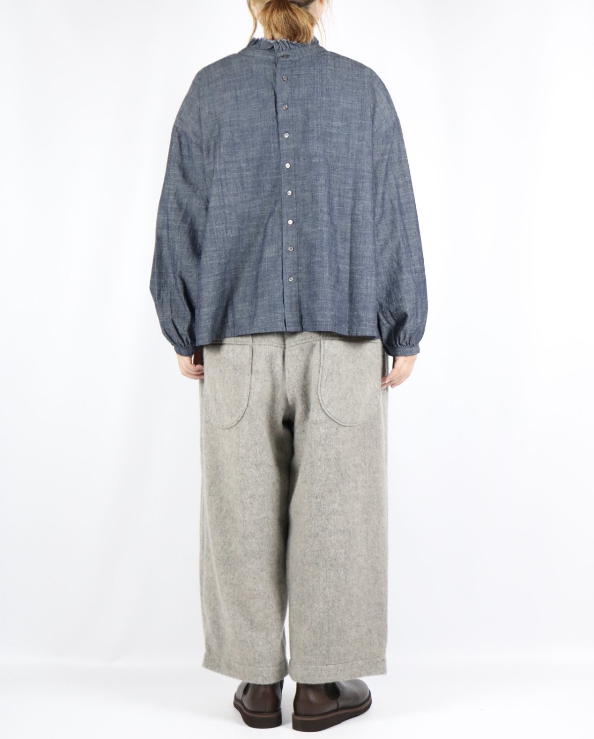 画像13: nachukara  綿麻平織りデニム 2wayフリル衿ブラウス　2色 (13)