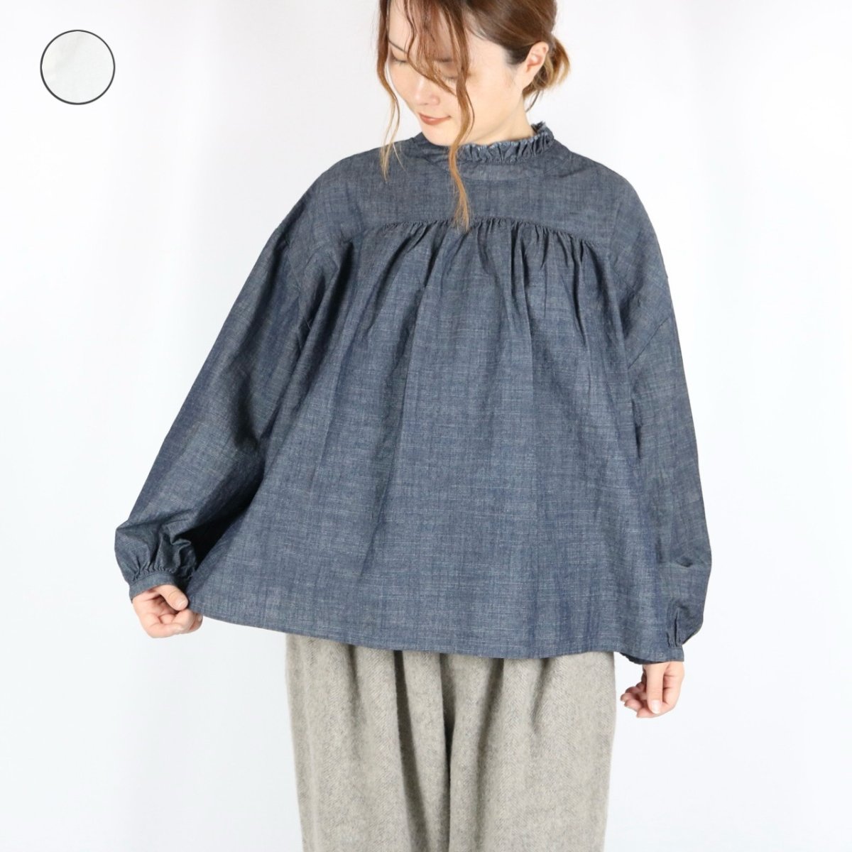 画像2: nachukara  綿麻平織りデニム 2wayフリル衿ブラウス　2色 (2)