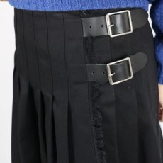 画像5: O'neil of Dublin COTTON TWILL LOW WAIST PLEATS WRAP SKIRT LENGTH 80cm (WITH PIN) (5)