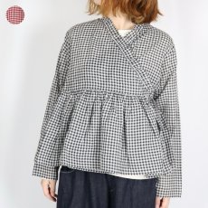 画像1: maison de soil  HANDWOVEN COTTON/SILK GINGHAM CHECK FRILL CASHE COUER  2色 (1)