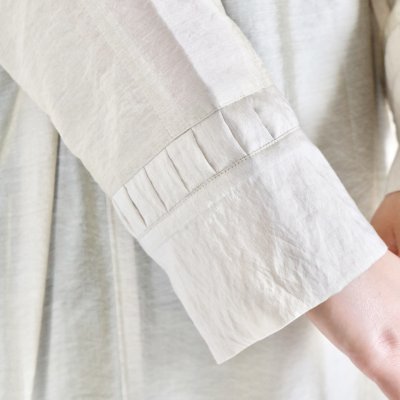 画像2: 【6月17日12:00までの期間限定販売】Nina Niina tuck sleeve glimmering dress 2色