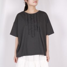 画像1: nachukara ナチュラル天竺 フリルTシャツ charcoal (1)