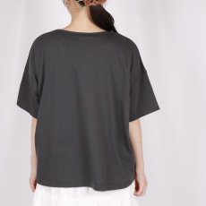 画像5: nachukara ナチュラル天竺 フリルTシャツ charcoal (5)