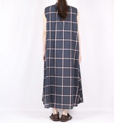 画像3: Vent d'ouest 綿麻チェックノースリーブワンピース  (3)