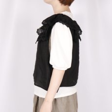 画像2: Gauze# Jouet ノースリーブレースブラウス 2色 (2)