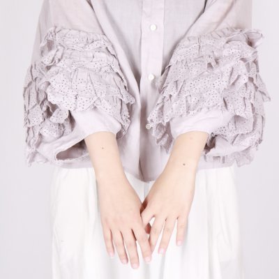 画像1: Gauze# アンティークレースフリルスリーブブラウス 3色