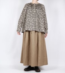 画像6: Vent d'ouest 　クラフトマンシップ〈LIBERTY〉クルーネックブラウス  チャコール系 (6)