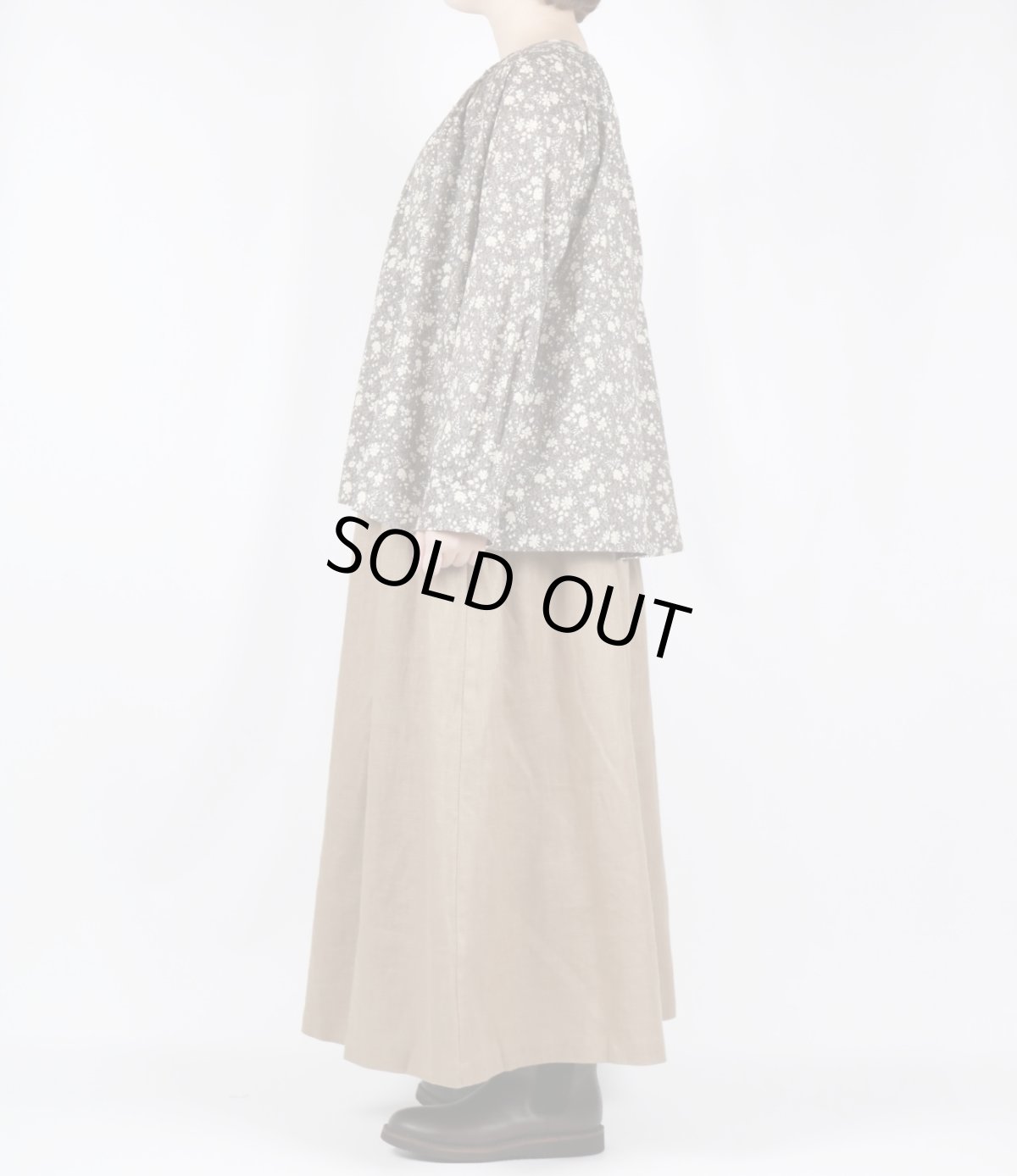 画像7: Vent d'ouest 　クラフトマンシップ〈LIBERTY〉クルーネックブラウス  チャコール系 (7)