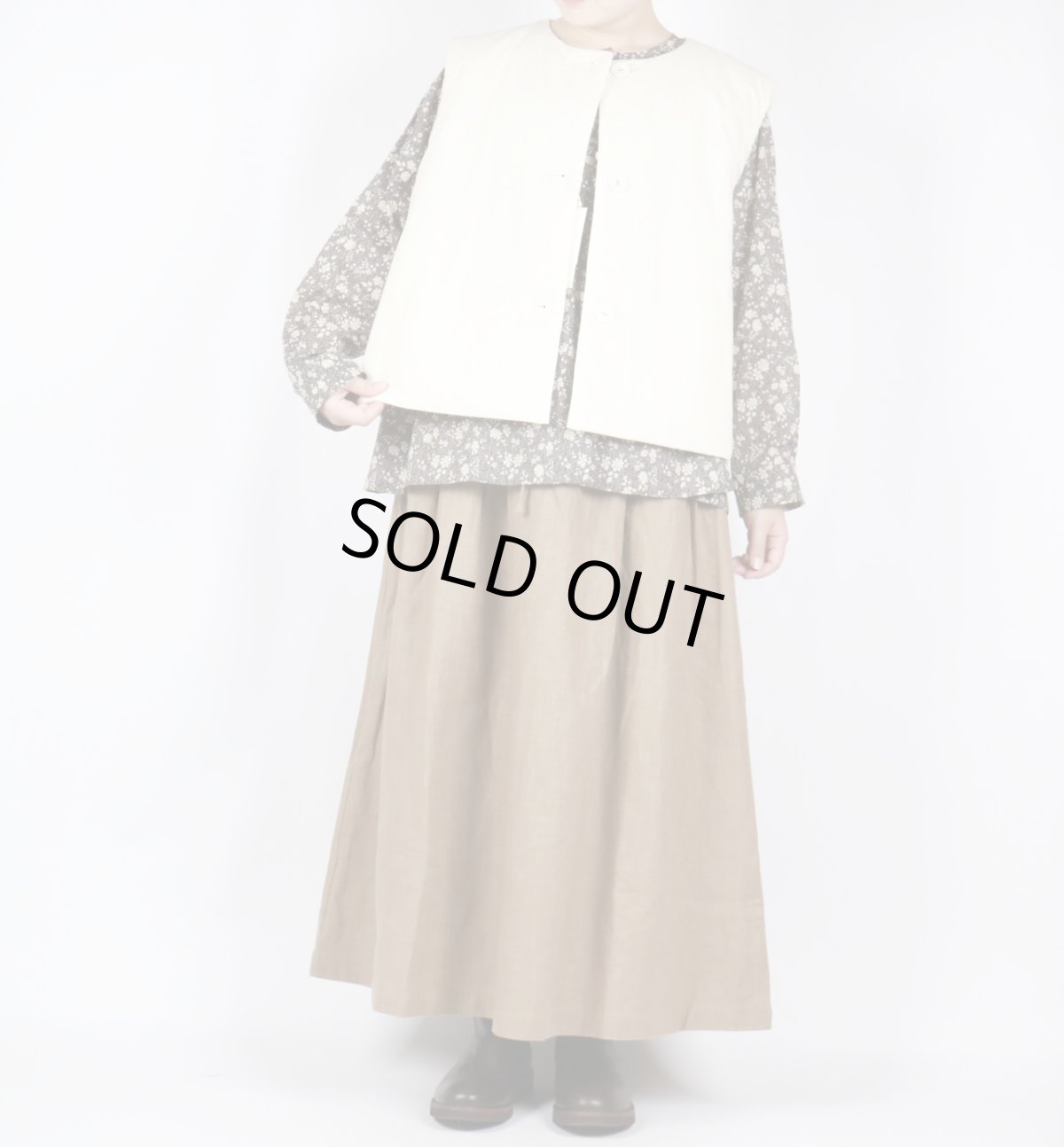 画像15: Vent d'ouest 　クラフトマンシップ〈LIBERTY〉クルーネックブラウス  チャコール系 (15)