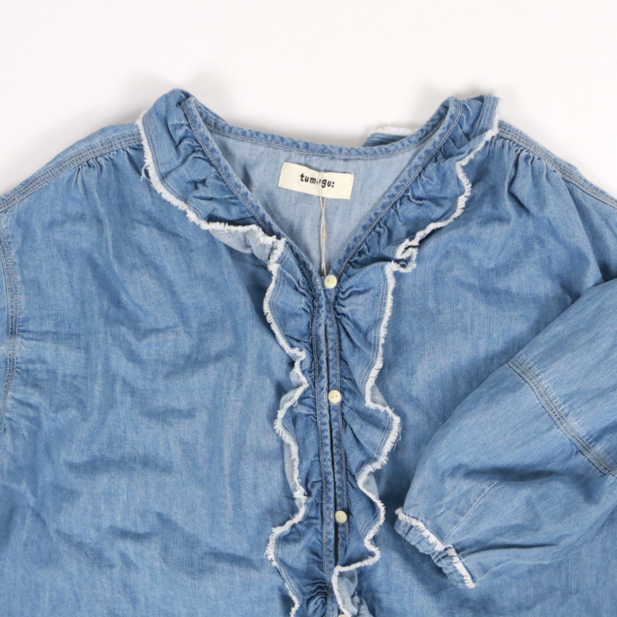 画像36: tumugu: ライトオンスデニムフリルブラウス 2色 (36)