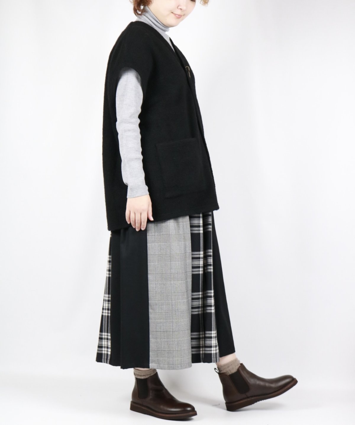 画像17: LUEUF　ウール ライトパイル ベスト 2色 (17)