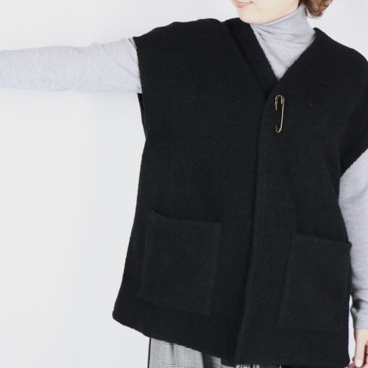 画像19: LUEUF　ウール ライトパイル ベスト 2色 (19)