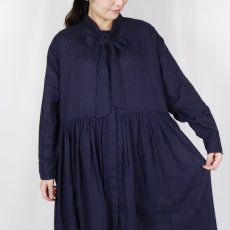 画像6: SOIL 60s COTTON TWILL PLAIN TAI GATHERED FRONT SHIRT DRESS ダークパープル 2サイズ (6)