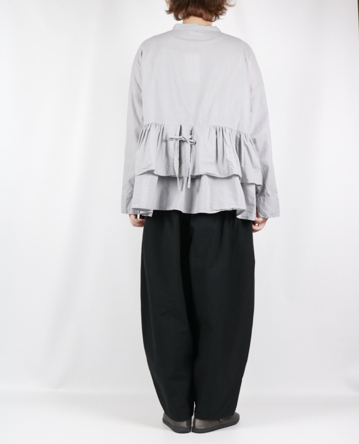 画像9: tukuroi 製品染め 綿麻平織 レイヤードブラウス 2色 (9)