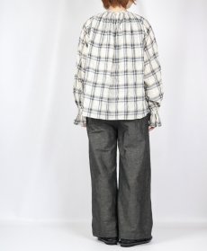 画像28: 【6月17日12:00までの期間限定販売】Nina Niina　check puff blouse　2色  (28)
