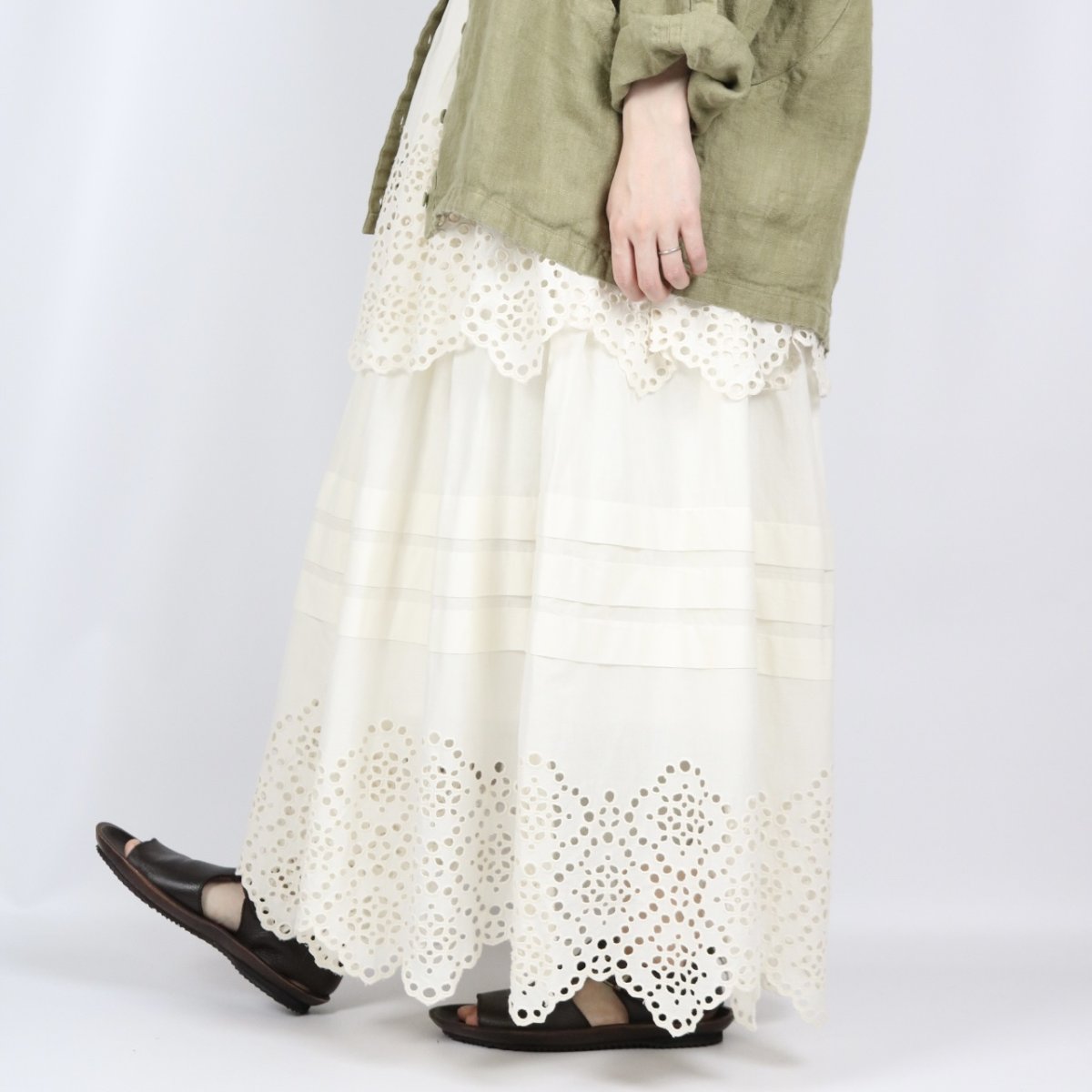 画像6: 20%OFF SALE!  tumugu:  カットワークレース　スカート　3色 (6)