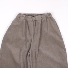 画像25: NARU   8Wコーデュロイエッグパンツ  2色 (25)