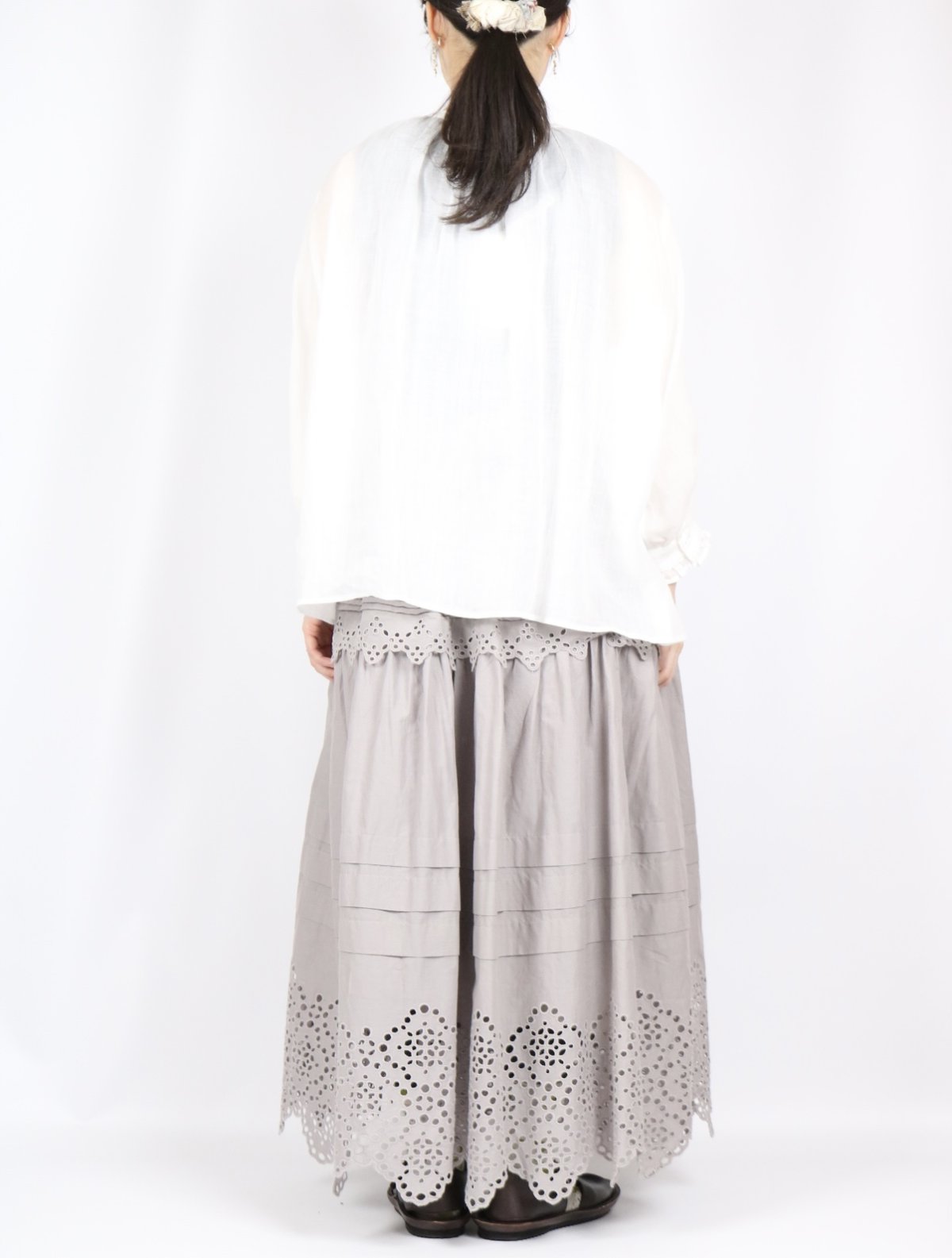 画像13: 20%OFF SALE!  tumugu:  カットワークレース　スカート　3色 (13)